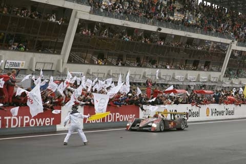 le_mans_audi_finish